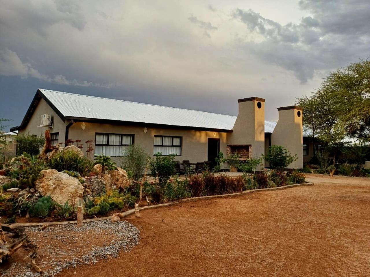 Knowhere Selfcatering Unit 1 Na オマルル エクステリア 写真